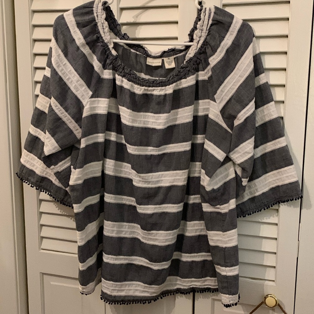 ✨5/$25✨Westbound Chambray 3/4 Sleeve Blouse - Picture 1 of 4